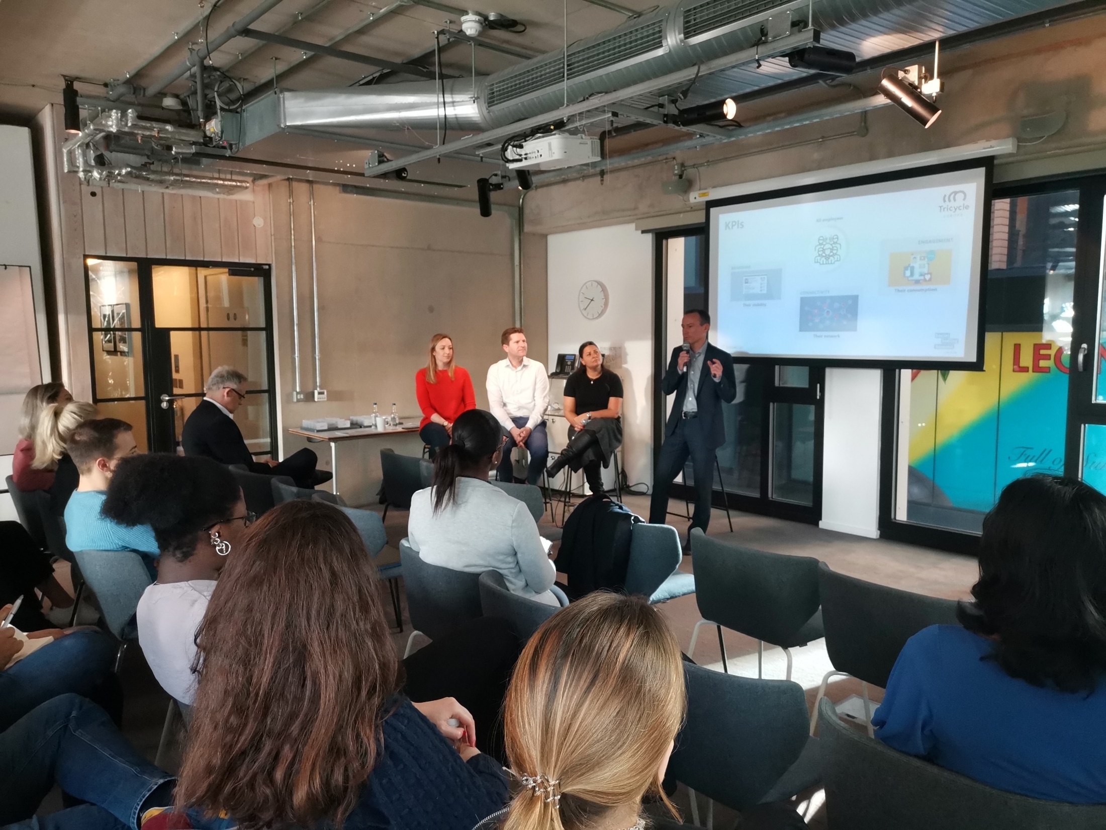  /></noscript></figure> <em>The guest speakers at Sociabble’s London Social Selling Summit discussing the realities of social media and business in today’s digital environment.</em></p>
<h2 id=