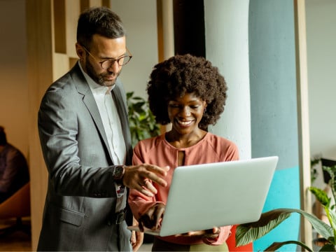 Sociabble-10-strategies-pour-assurer-adoption-votre-intranet-header