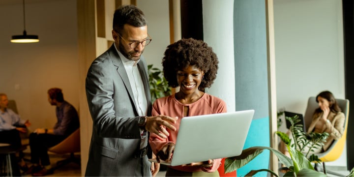 Sociabble-10-strategies-pour-assurer-adoption-votre-intranet-header