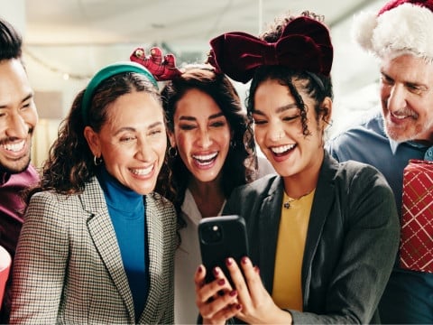 Sociabble-15-Great-Ideas-Celebrate-Holidays-Your-Employees-header