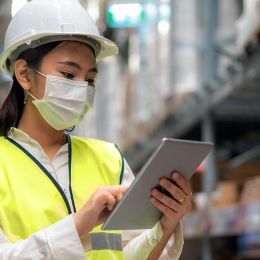 How to Engage Frontline Workers: Keeping the Connection Alive