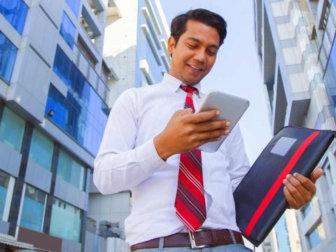 sociabble-case-study-tata-realty-tablet-retina-blog-1