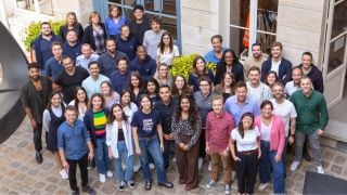 Group photo of the Sociabblers in Paris offices
