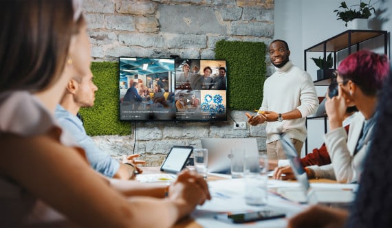 Transparent Communication: Importance, Examples, and Best Practices